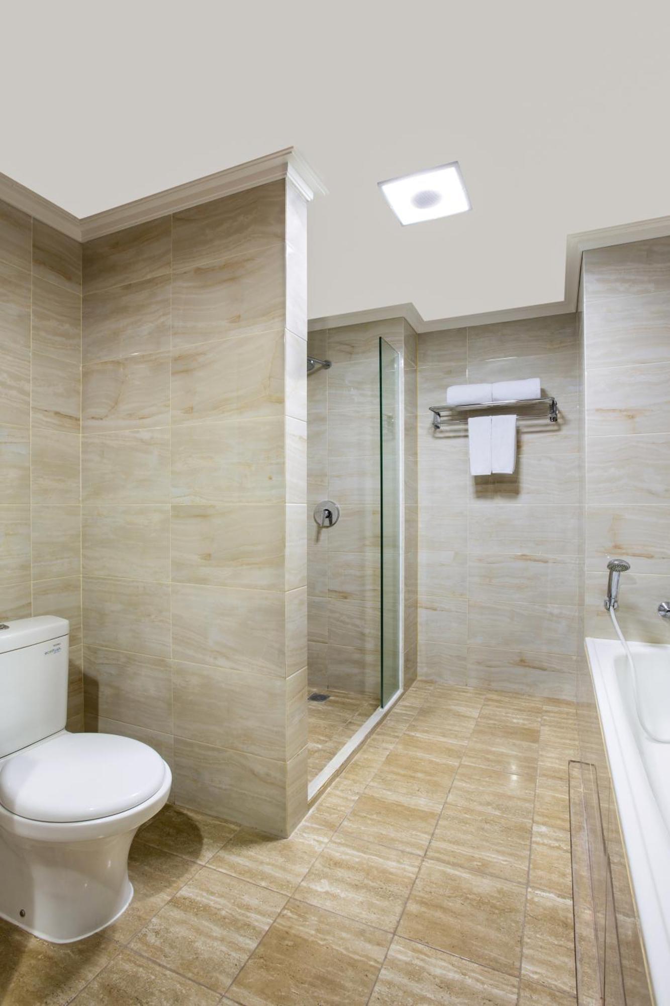 Riss Hotel Malioboro Джокьякарта Экстерьер фото