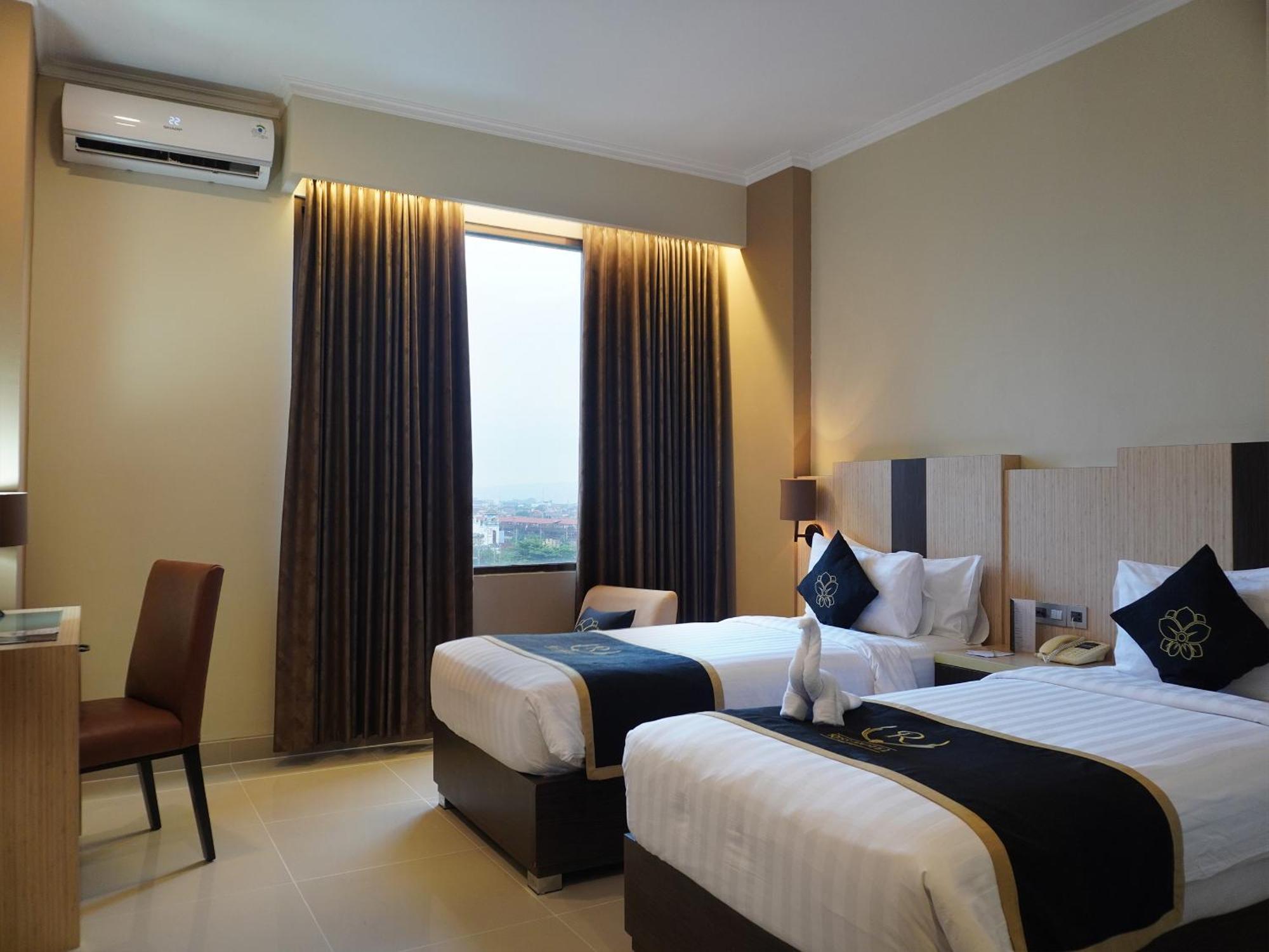 Riss Hotel Malioboro Джокьякарта Экстерьер фото